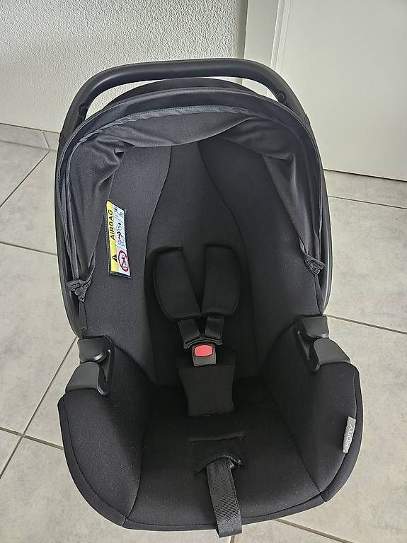 Chicco Seggiolini per auto: Chicco Kory i-Size Autositz Babyschale 40-80cm – Usato da Worb venduto da MisterSunshine 4