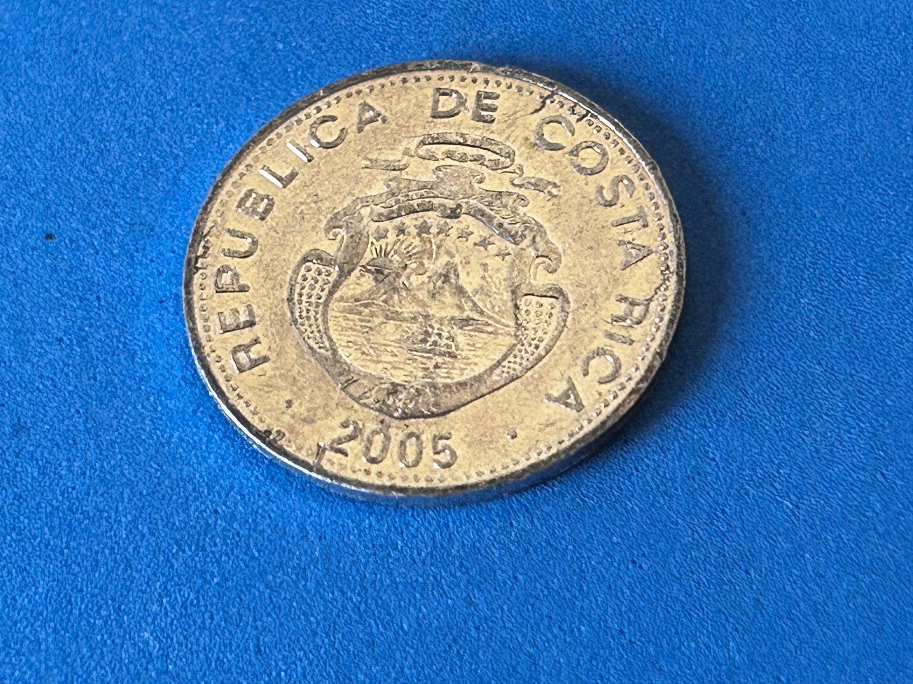 Tutti le monete: Costa Rica - 5 Colones 2005 – Usato da Corcelles NE venduto da AJKader 1