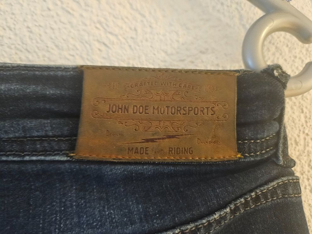 John Doe Pantaloni: Motorradhose Dame - Grösse 34/36 (W28L34) - John Doe - Jeans – Usato da Thun venduto da NWY 2