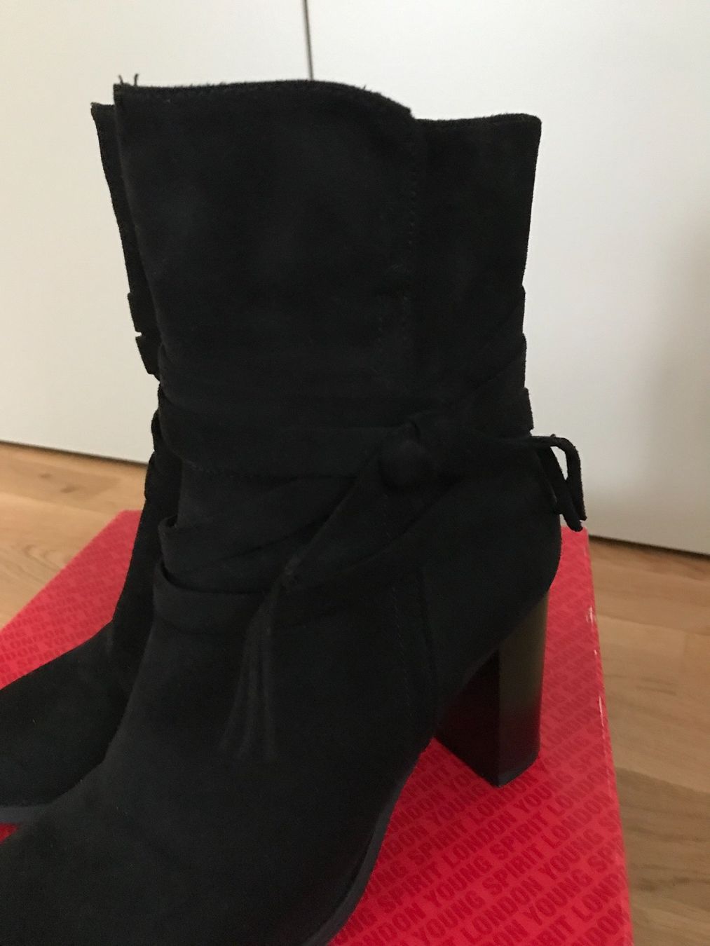 Scarpe da donna: Stiefeletten – Usato da Dübendorf venduto da nela123 2