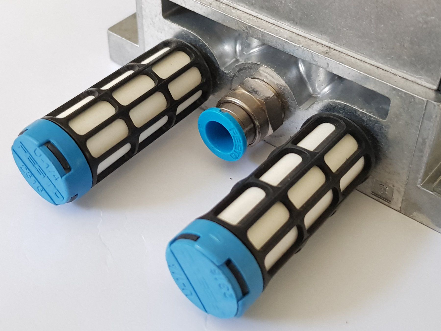 Festo Metall- & Schlosserei Sonstiges: 5/3 Magnet Ventil mit Anschlussplatte Magnetspule Dämpfer – Neu (gemäss Beschreibung) aus Kappelen von swyder 2