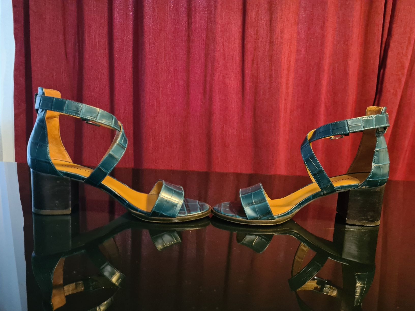 Scarpe da donna: Minelli Sandale Gr 39 – Nuovo (secondo la descrizione) da Kloten venduto da Kri23 6
