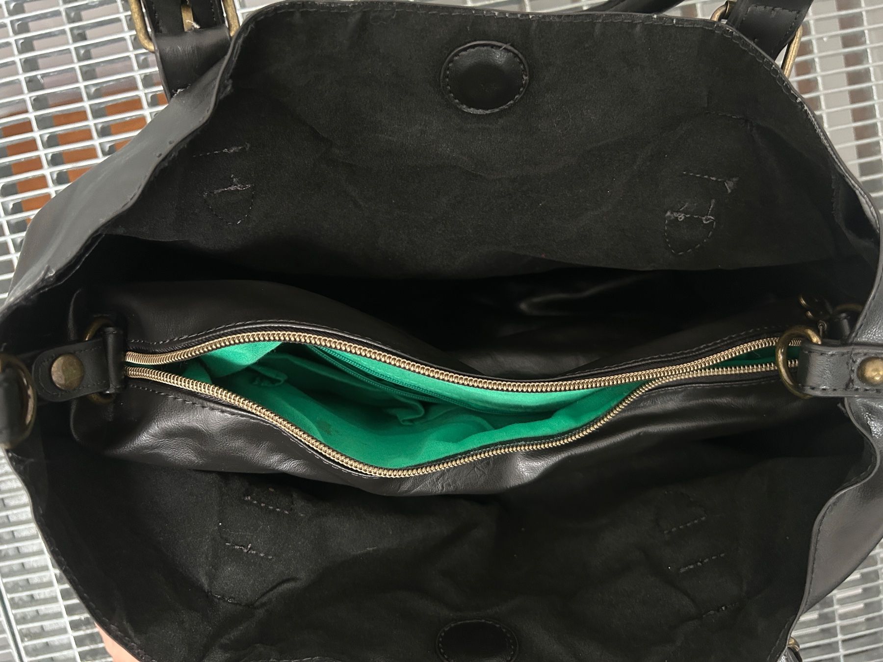 Desigual Sacs femmes: Desigual Tasche – D'occasion à Worb par -rene- 2