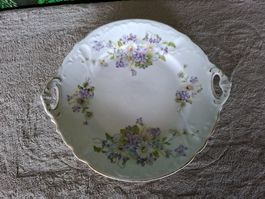 Antiker, traumhafter Gebäckteller mit Blumenmuster um 1900