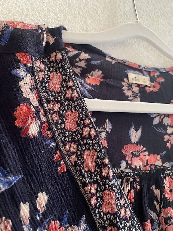 Hollister Camicette: Bluse mit Blumenmuster (Hollister, Grösse M) – Usato da Zürich venduto da nic_l9gv 2