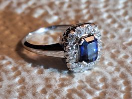 Ring Weissgold 750 Saphir / 12 nat. Diamanten Wert 4000 CHF