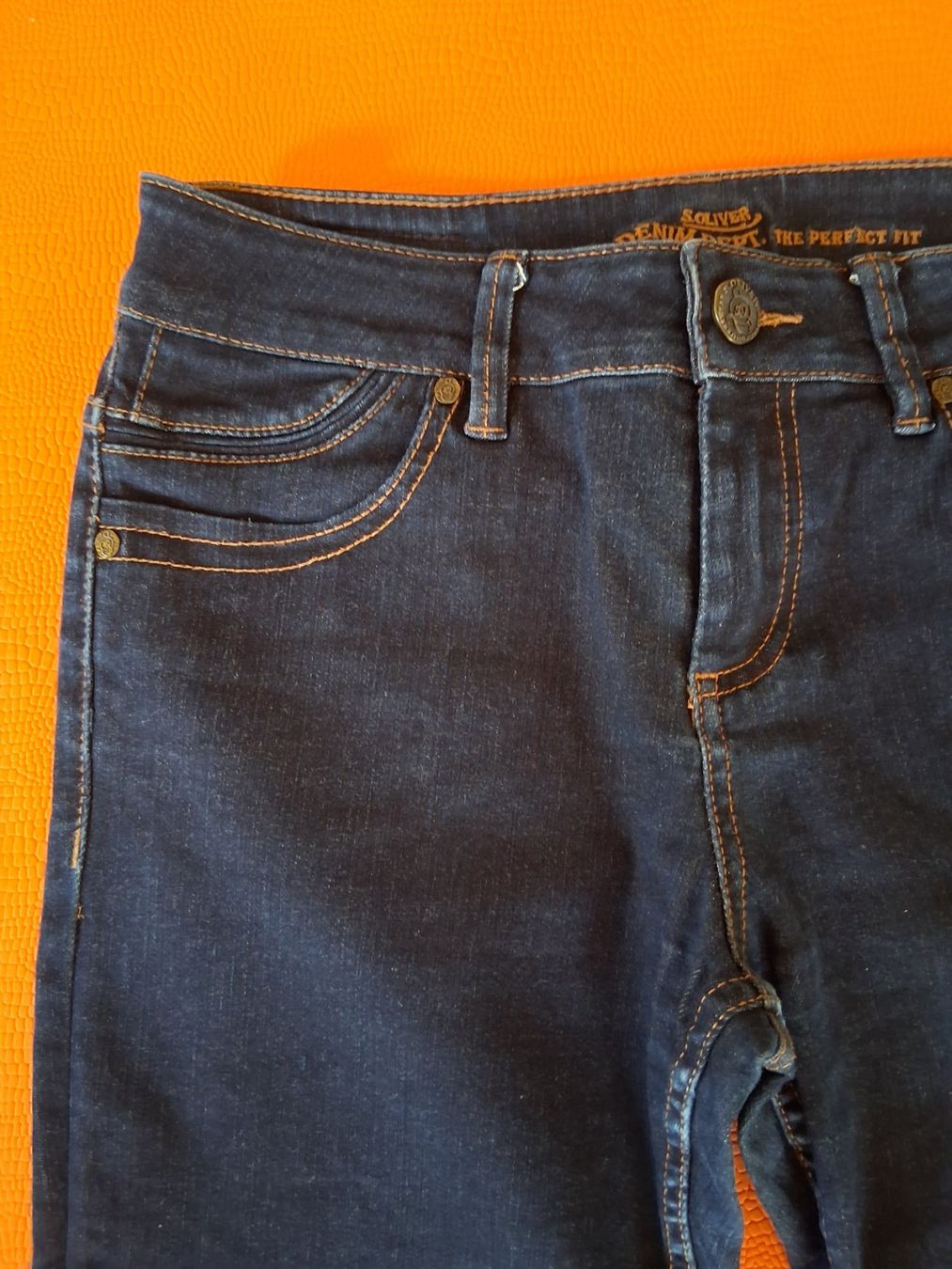 S.Oliver Jeans: Damen Jeans s.Oliver dunkelblau Gr.36 – Gebraucht aus Dottikon von Storm990 1