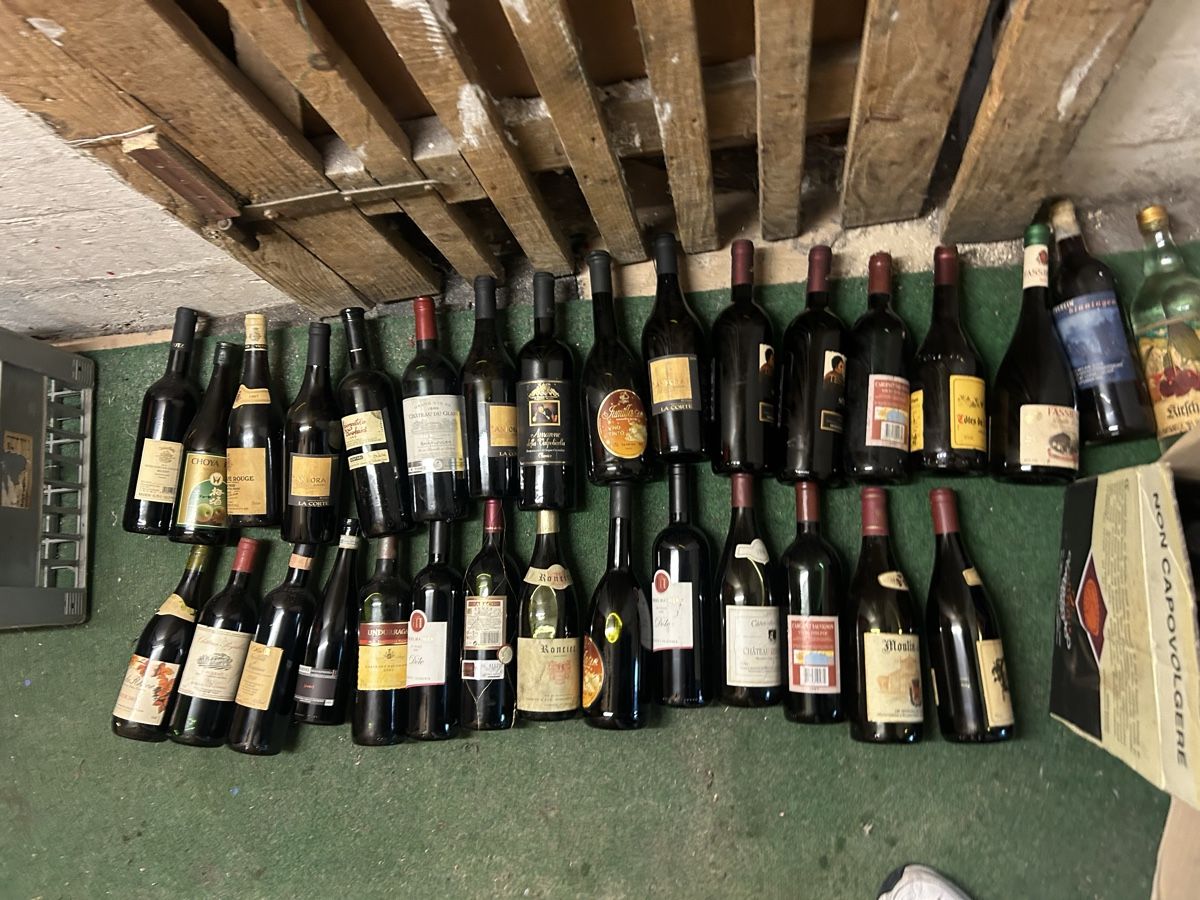 Wein: Wein – Gebraucht aus Basel von Krisztina.na 4