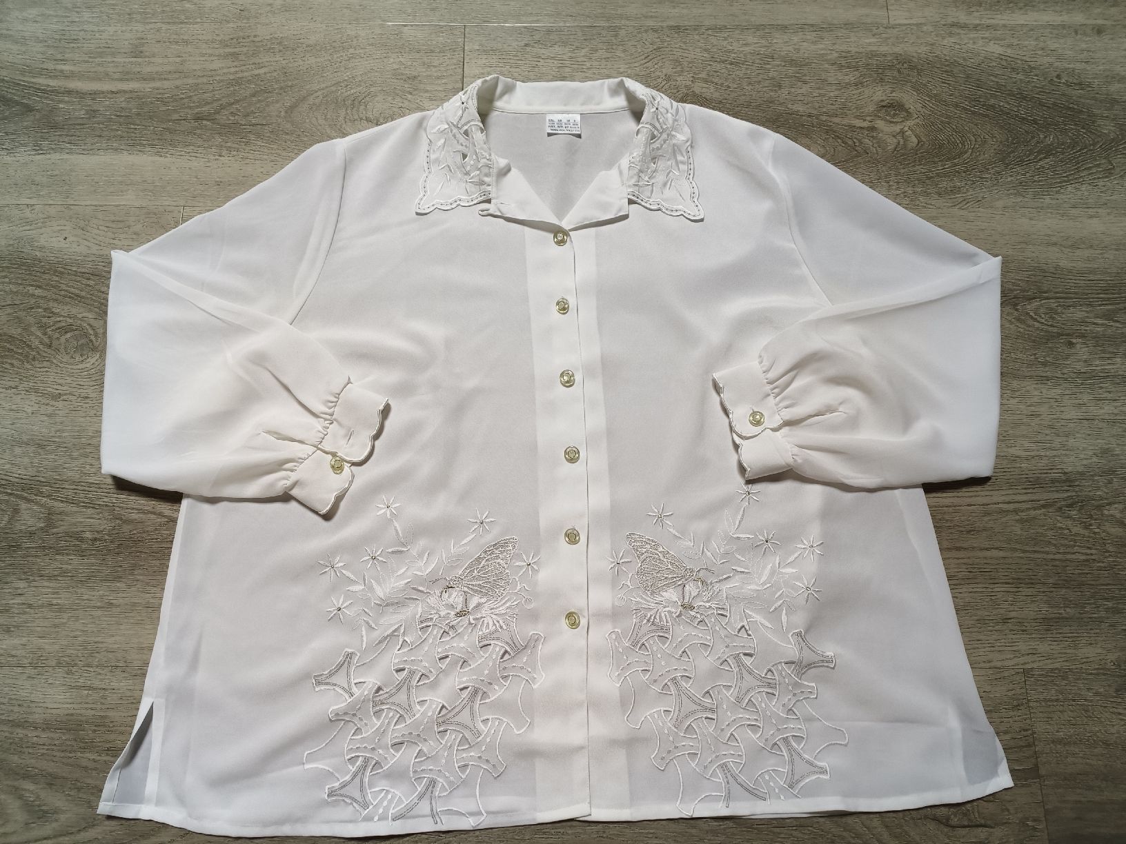 Camicette: Sehr elegante Bluse 52/54 – Usato da Bätterkinden venduto da Elefantenzoo