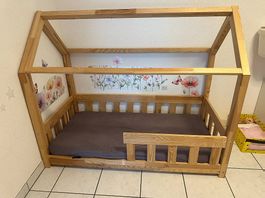 Woodream Hausbett aus Massivholz sehr gepflegt