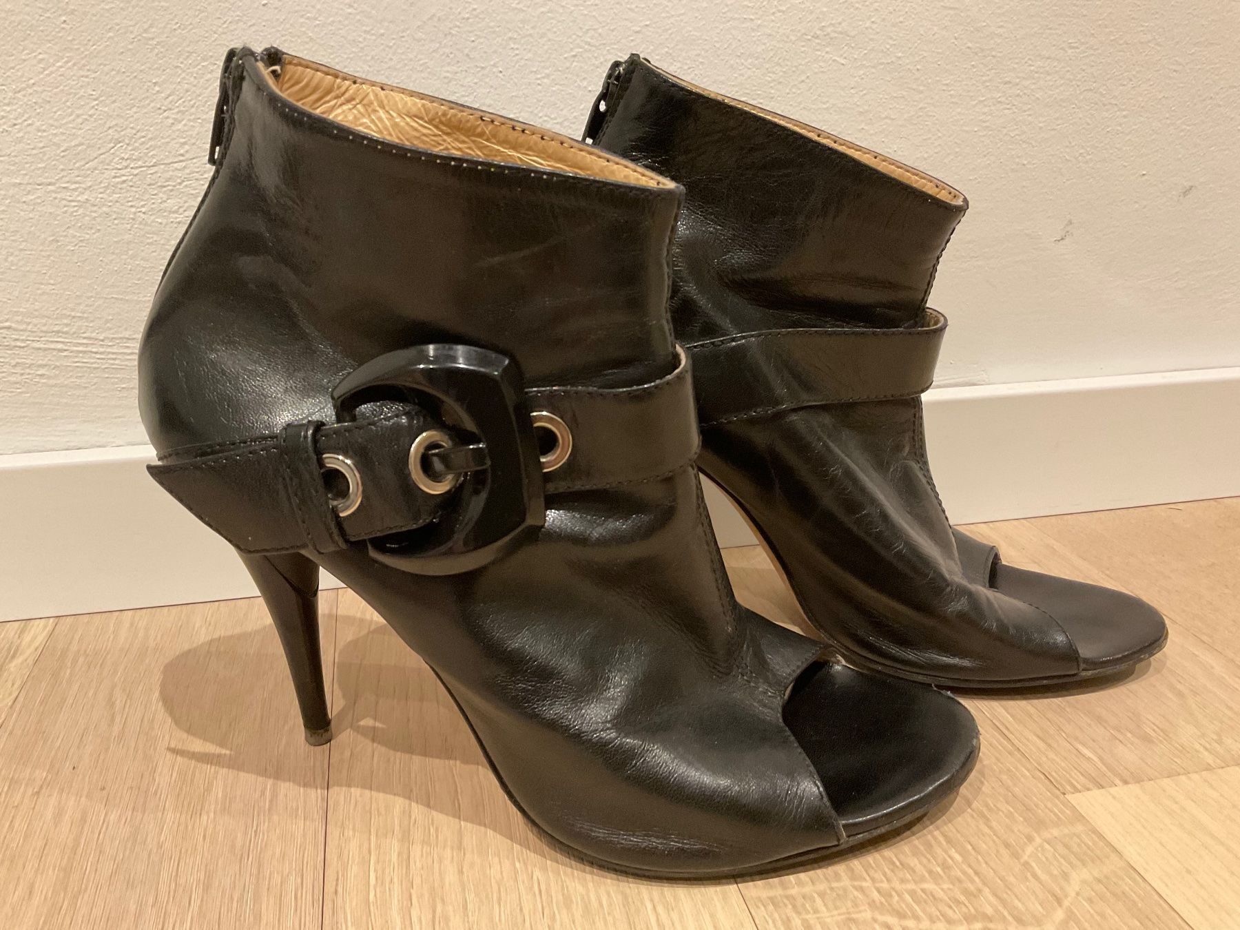 Scarpe da donna: Leder Stiefellete sehr super Gr 38 – Usato da Bellikon venduto da MellonCollieMitTwint 4