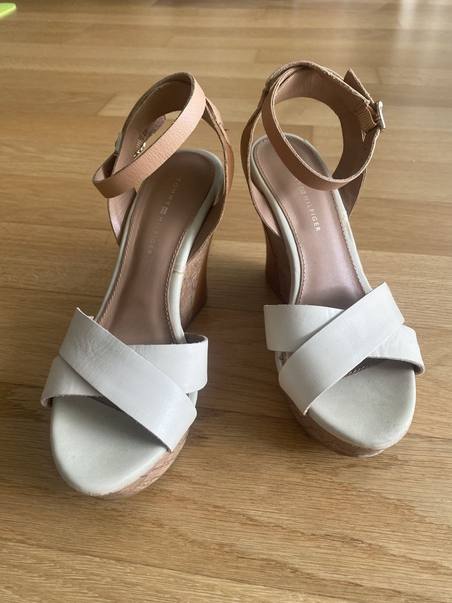 Tommy Hilfiger Scarpe da donna: Tommy Hilfiger Sandalen, Grösse 36 – Nuovo (secondo la descrizione) da Menznau venduto da Merrick01 7