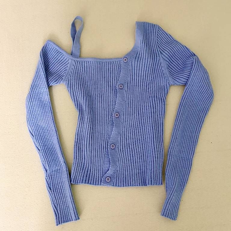 Top: Off-Shoulder Top Gr. S – Nuovo (secondo la descrizione) da Berikon venduto da nao_5qbr