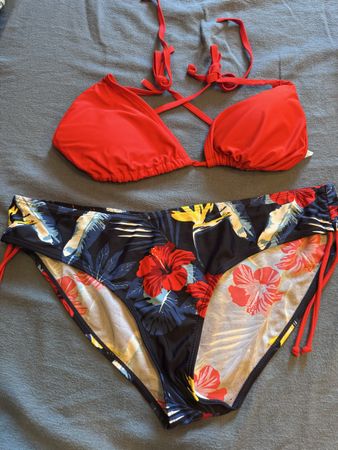 Sommerlicher Damen Bikini, Grösse 42, Top Zustand!