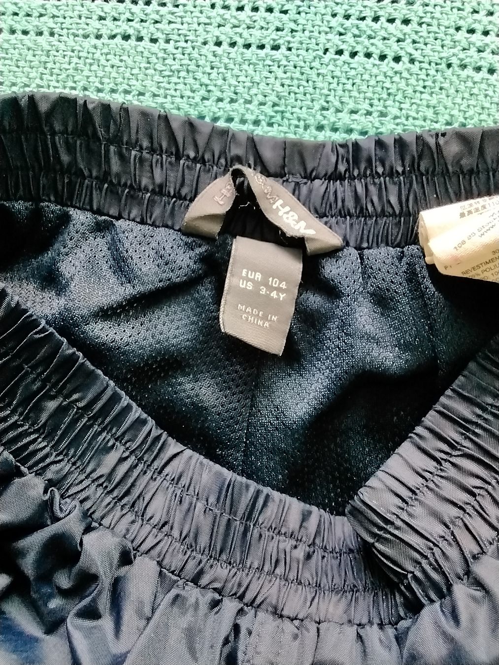 H&M Hosen: Regenhose Gr. 104 – Gebraucht aus Balterswil von Meerdeern 4