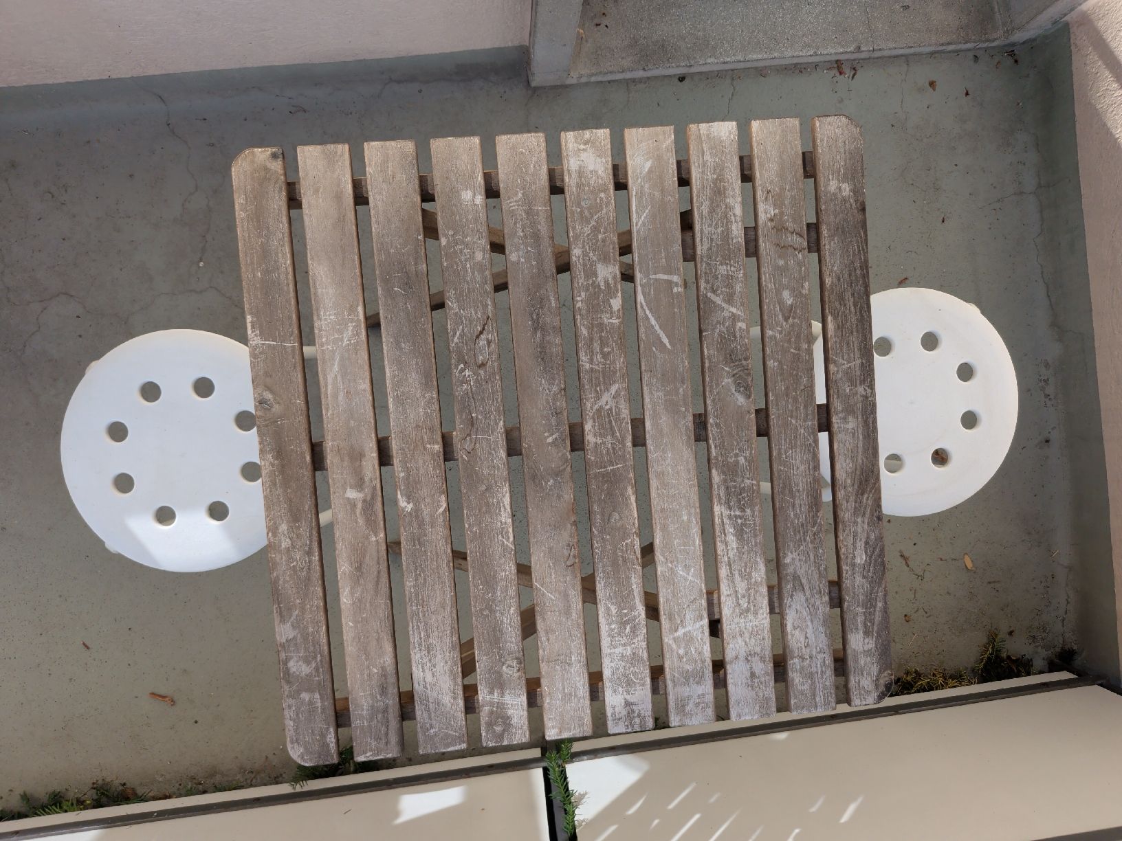 Tables: Balkontisch mit 2 Hocker – D'occasion à Zürich par gaf13 3