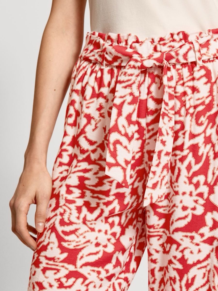 Comma Hosen: COMMA Wide Leg Stoffhose mit Bindegürtel G.36 – Gebraucht aus Oberwil BL von DANA_FOX 2