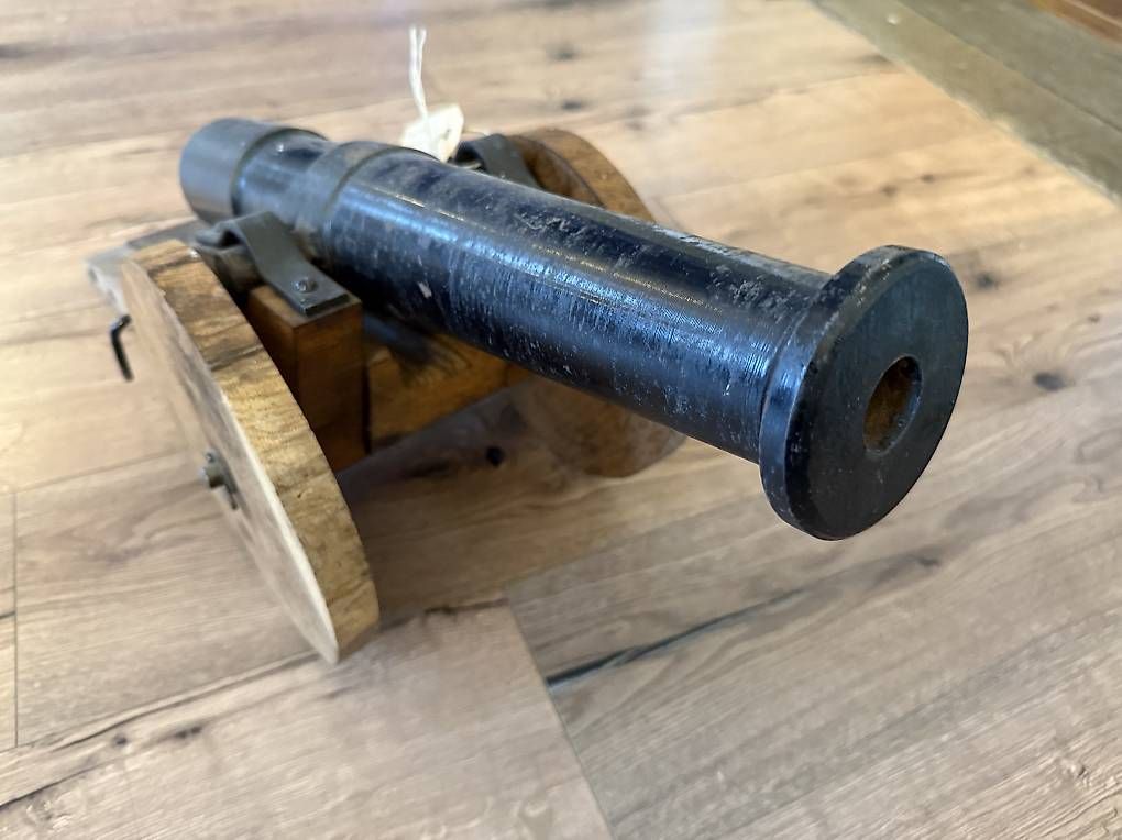 Kit di modellismo & Modellini statici: Kanone antik Gusseisen – Usato da Nidau venduto da Nintschgu 1