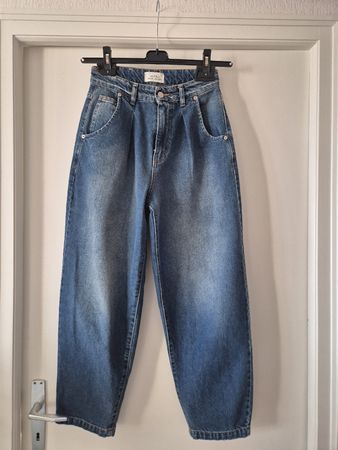 New jeans size S by Vicolo