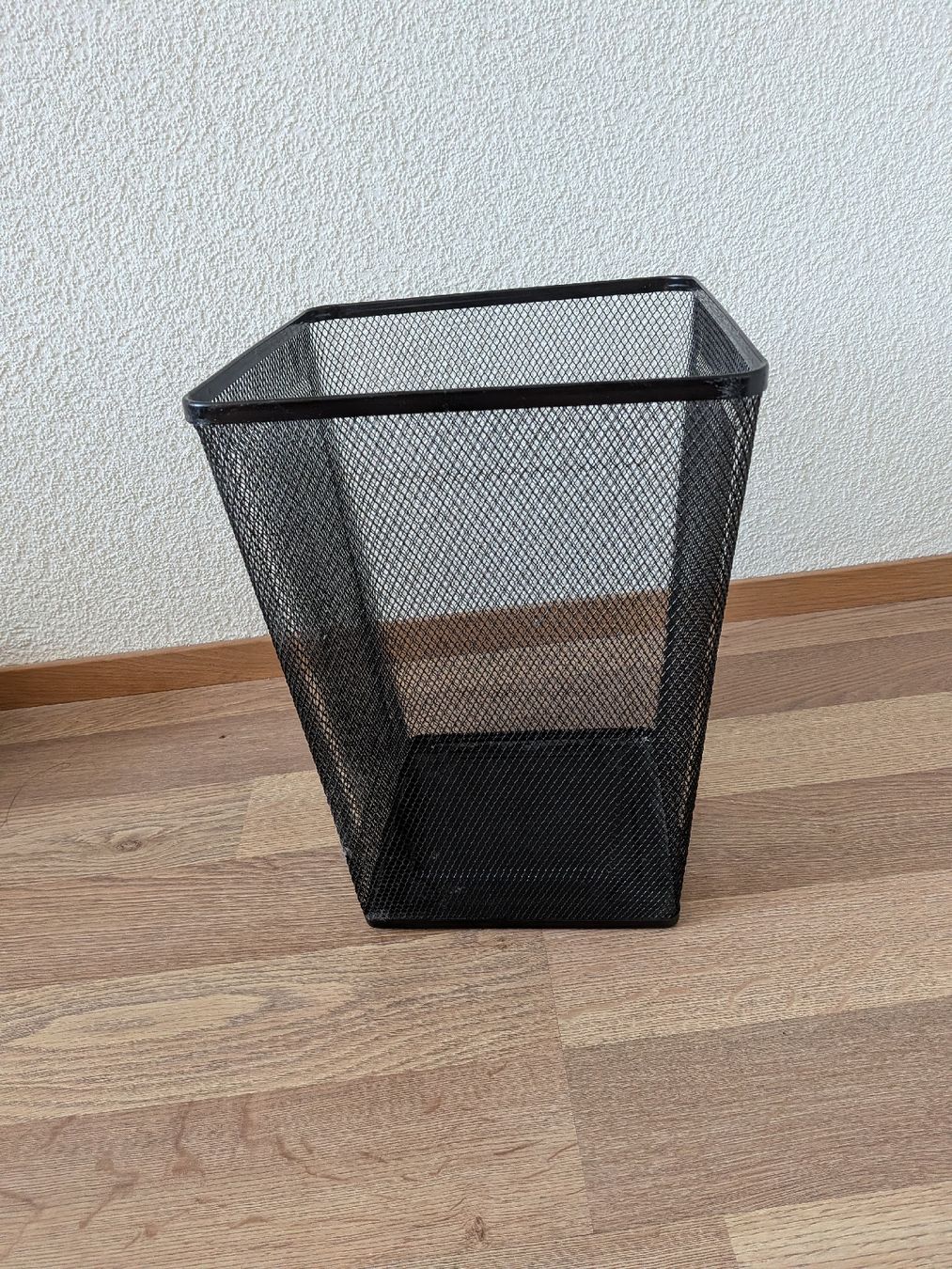 Abfalleimer: Office waste basket – Gebraucht aus Zürich von tysia2512