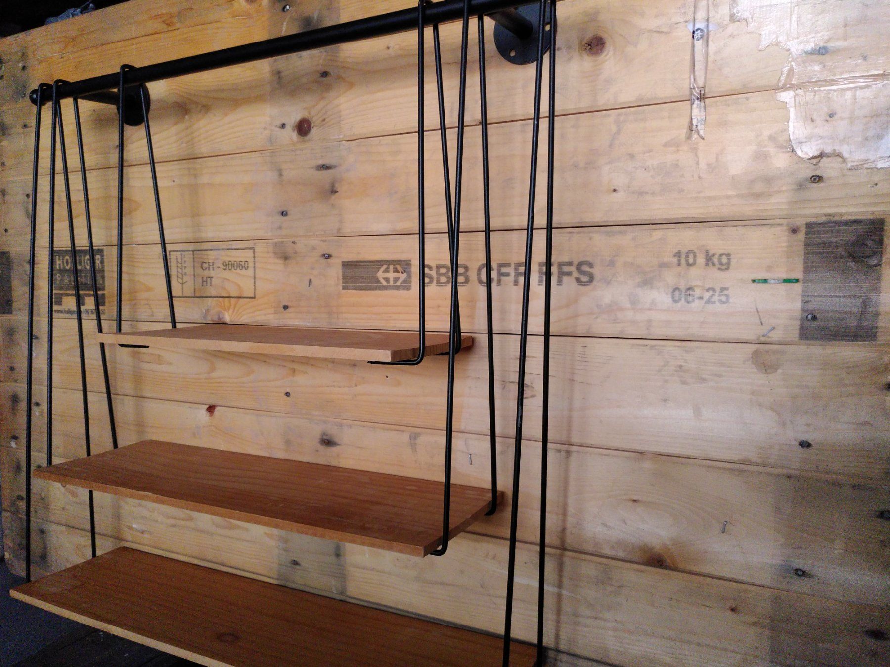 Étagères: Etagère suspendue string / idea string regal – D'occasion à Vuiteboeuf par broticaire 6