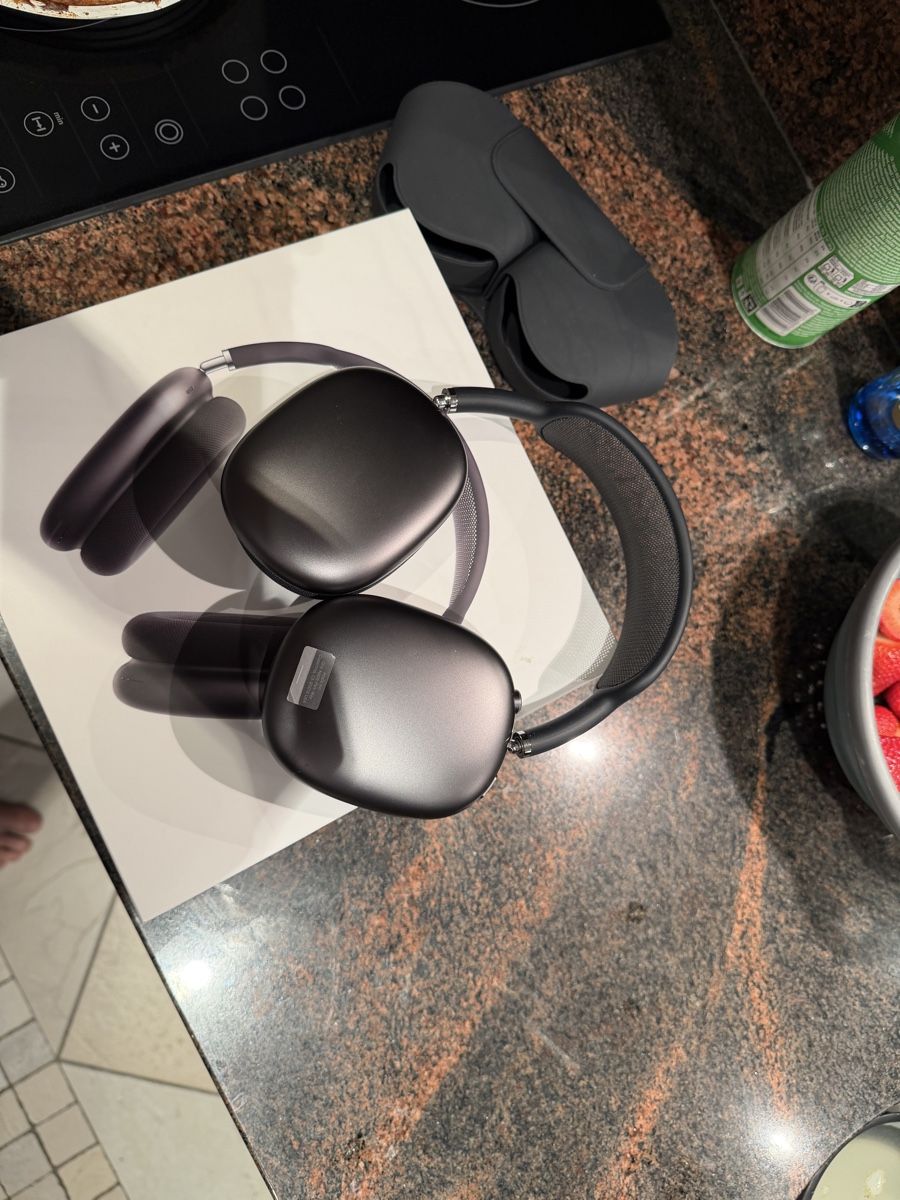 Cuffie: AirPods Max - Space Gray - Lightning – Nuovo (secondo la descrizione) da Studen BE venduto da FLURIBOY1 1
