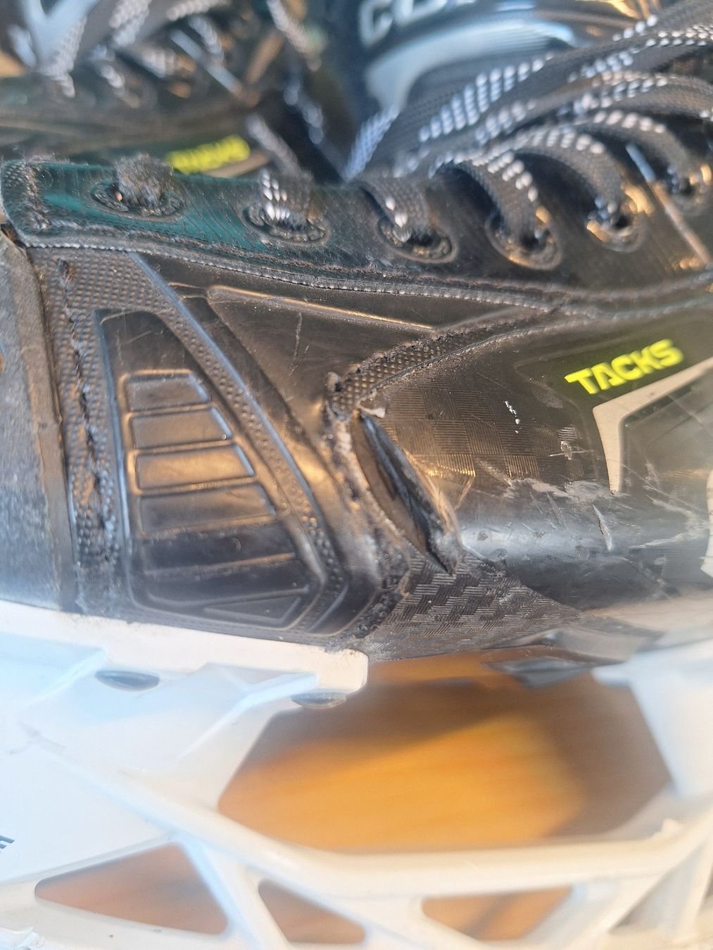 Ccm Pattini da ghiaccio: Schlittschuhe ccm – Usato da Baar venduto da roe_v2xx 2