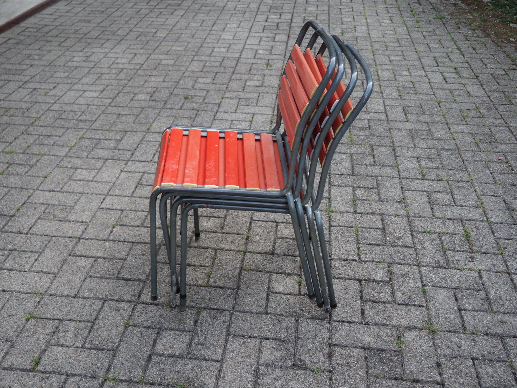 Chaises: 4 Gartenstühle, ev. Schaffner, Stapelbar – Défectueux à Schänis par Wewu 4