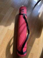 Yogamatt rot mit Tragegurt guter Zustand