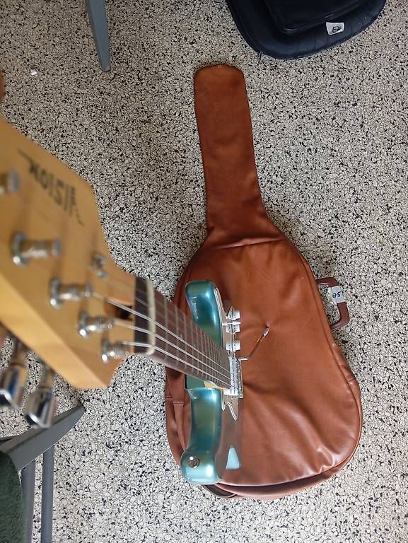 Instruments de musique: Stratocaster E-Gitarre von Vision – D'occasion à Basel par Petergunn 2