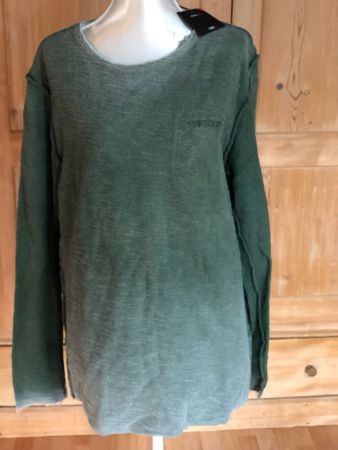 2 Herrenpullover " CIRCUS RED" Gr. S+M