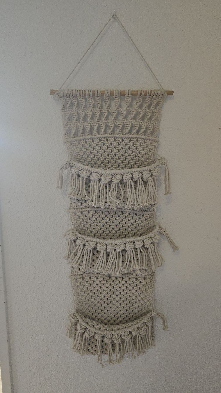 Toutes les décorations: Macrame Organizer Hängeregal Boho von Depot – D'occasion à Buchberg par MaddieF