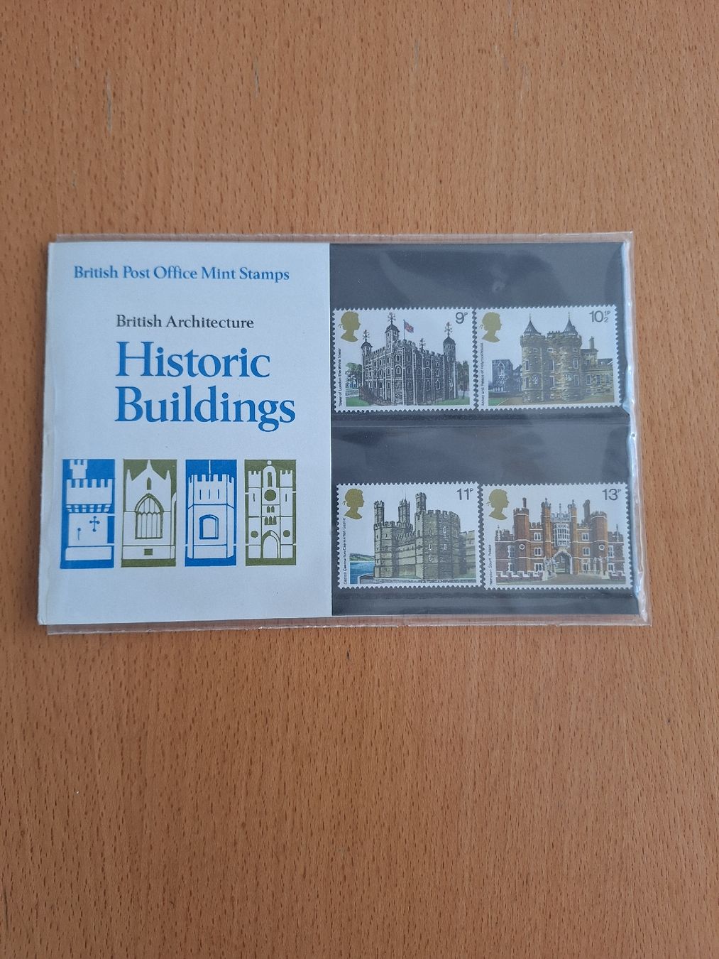 Tutti i francobolli: GB: Histor. Gebäude 1978, postfrisch in 'presentation pack' – Nuovo e nell'imballaggio originale da zumikon venduto da lotegrandote
