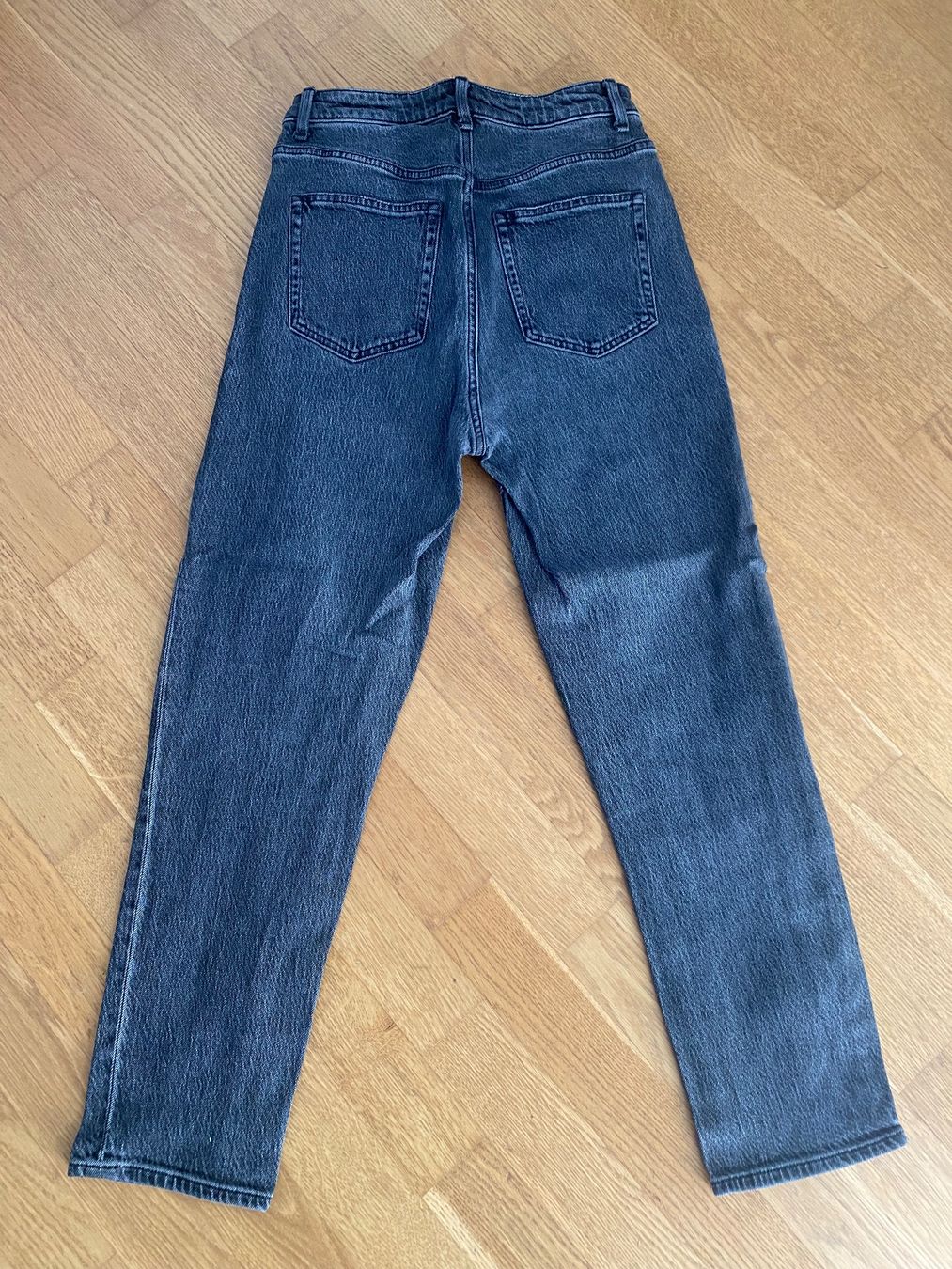 H&M Jeans: schwarze Denim Jeans Gr. 38 – Usato da Riedholz venduto da lenibeni03 2