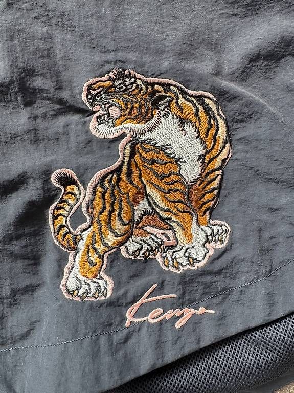 Kenzo Altro in  Abbigliamento & Accessori: Kenzo Regenponcho – Usato da Zürich venduto da mic_key 2