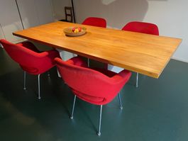 Girsberger Henry Esstisch – Ulme massiv / Beton, 220 cm