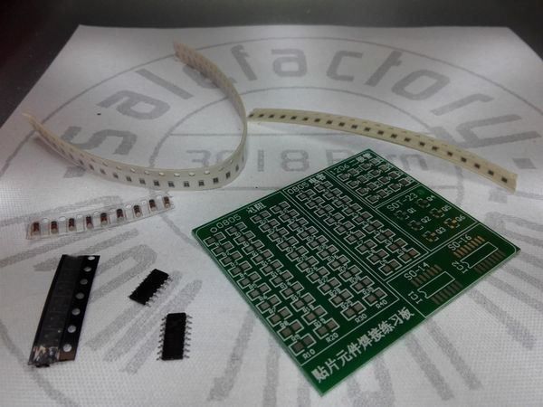 Componenti elettronici: SMD-Übungs-Set Platine+Zubehör – Nuovo (secondo la descrizione) da Luzern venduto da Salefactory