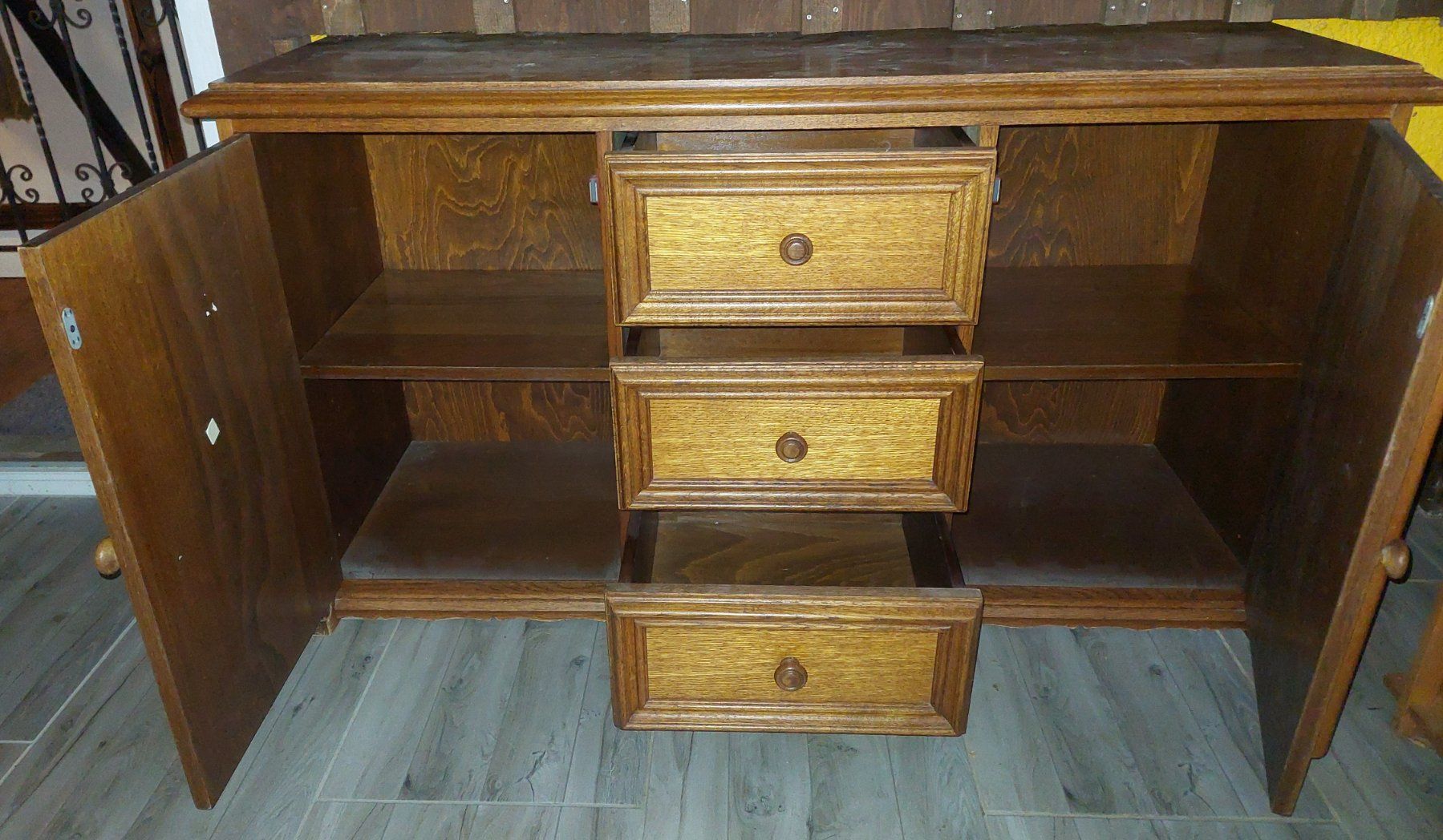 Commodes: Komode, Sideboard mit 3 Schubladen – D'occasion à Hauenstein par davia72 4
