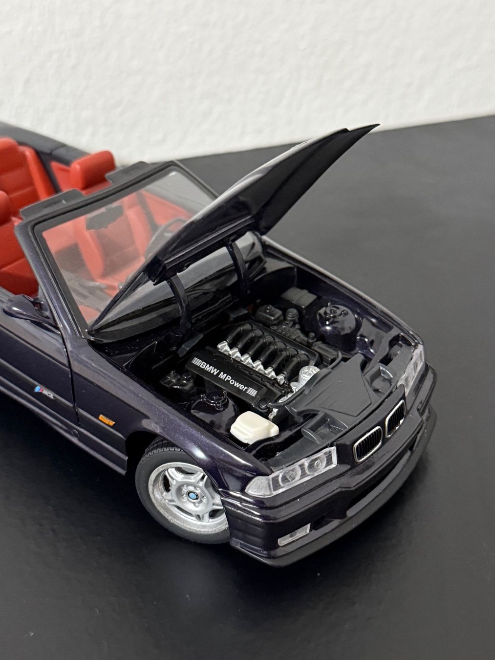 BMW Modellini d'auto: BMW M3 E36 Cabrio 3.2 UT Models – Usato da Bülach venduto da Meti2023 2