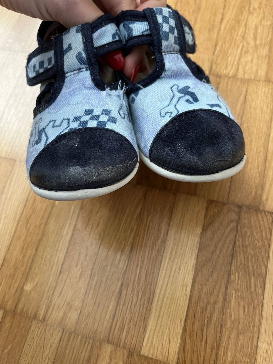 Scarpe per ragazzi: Hausschuhe Gr. 25 – Usato da Jona venduto da Good_luck_ 5