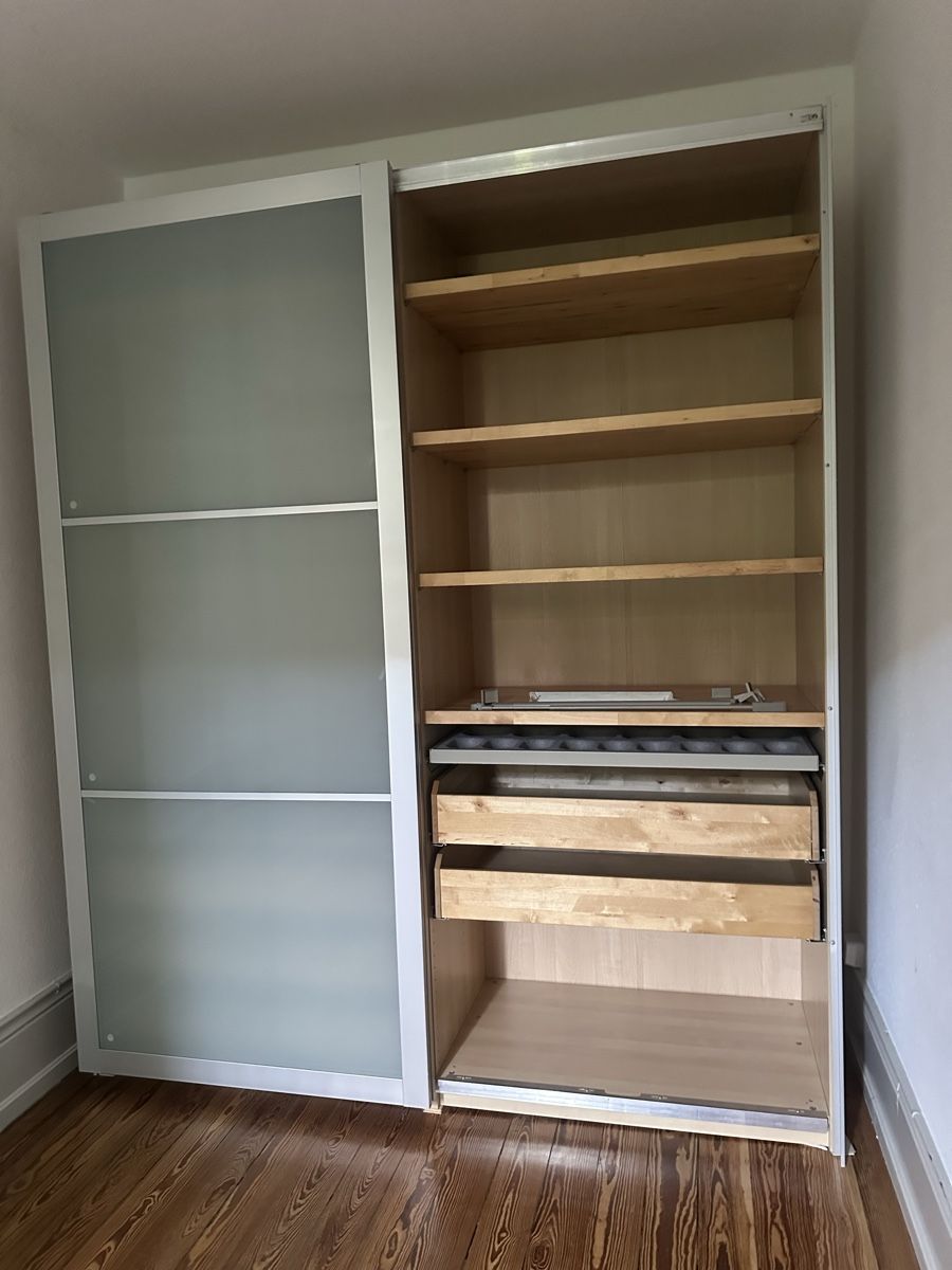 Armadi: IKEA Schrank  – Usato da Bern venduto da farbenfroehlich 2