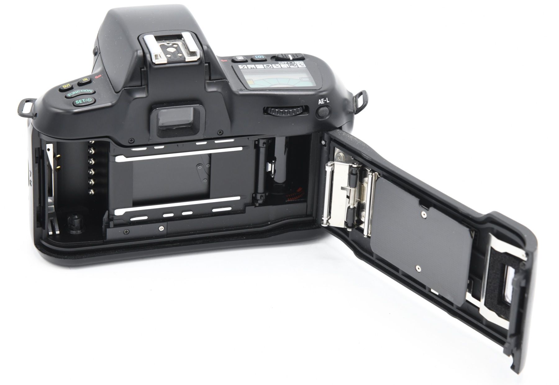 Nikon Fotocamera: Nikon F70 Body – Usato da Bellinzona venduto da CarpiFotoSA 2
