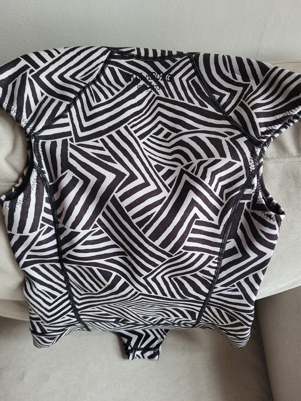 Billabong Costumi da bagno & Bikini: Billabong Damensurfoberteil – Usato da Schaffhausen venduto da Bobi013 2