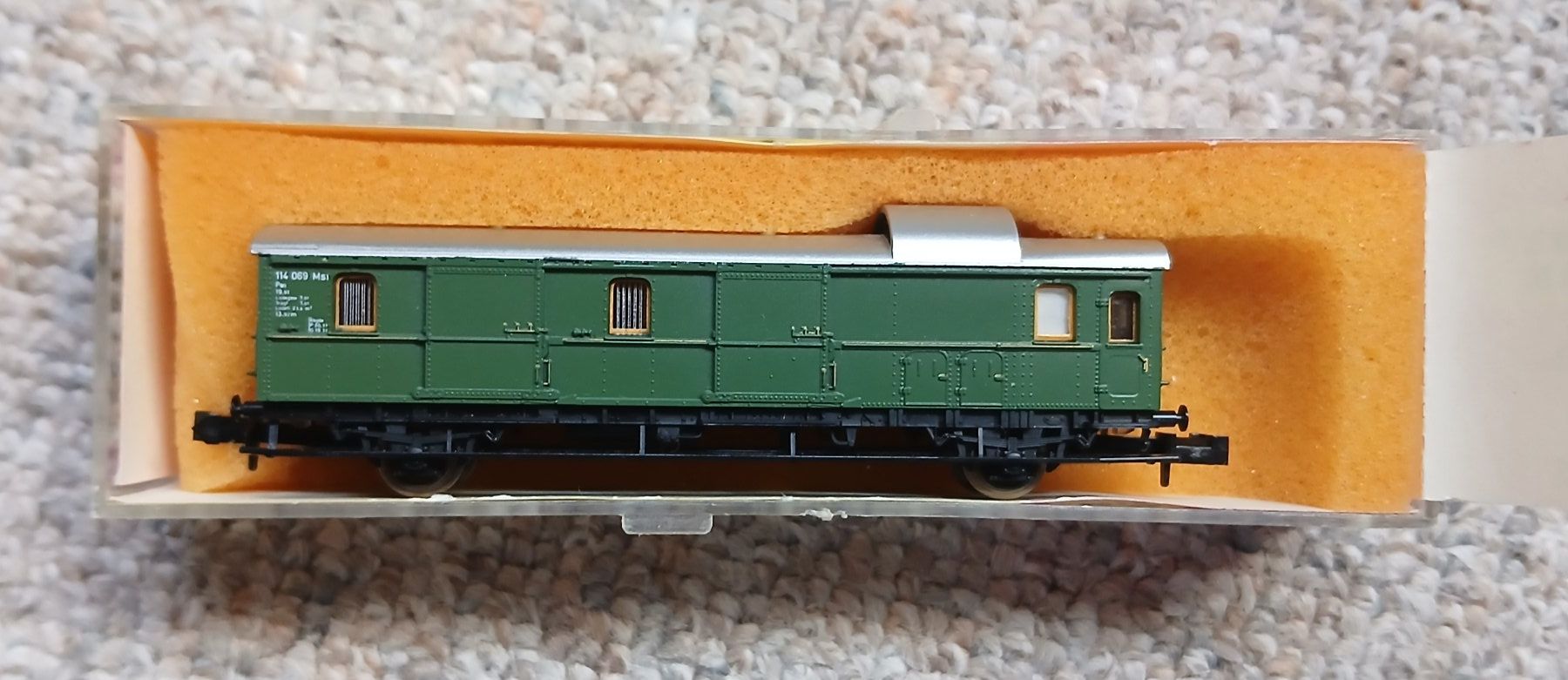 Trix Modellini di ferrovie: Güterwagen Minitrix und Schwellenträger – Nuovo (secondo la descrizione) da Oberrieden venduto da sib_nkf6 9