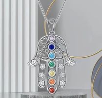 Hamsa Kette mit Chakra Steinen