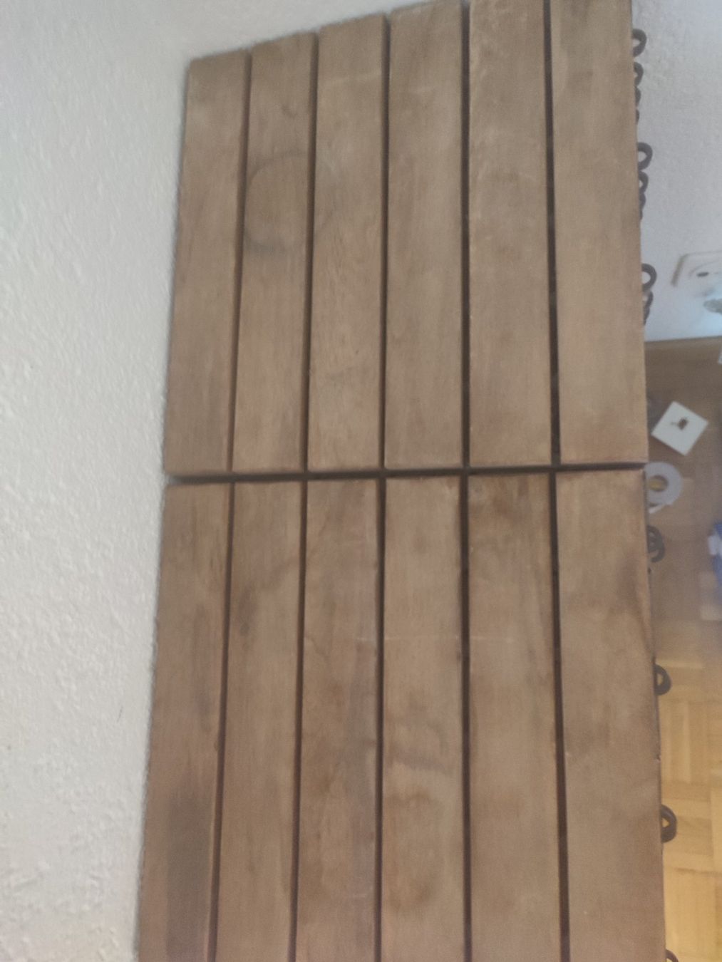 Rivestimenti per pavimenti: Klickfliessen Terrassenboden Platten Holz – Usato da Waltenschwil venduto da Bodensee84