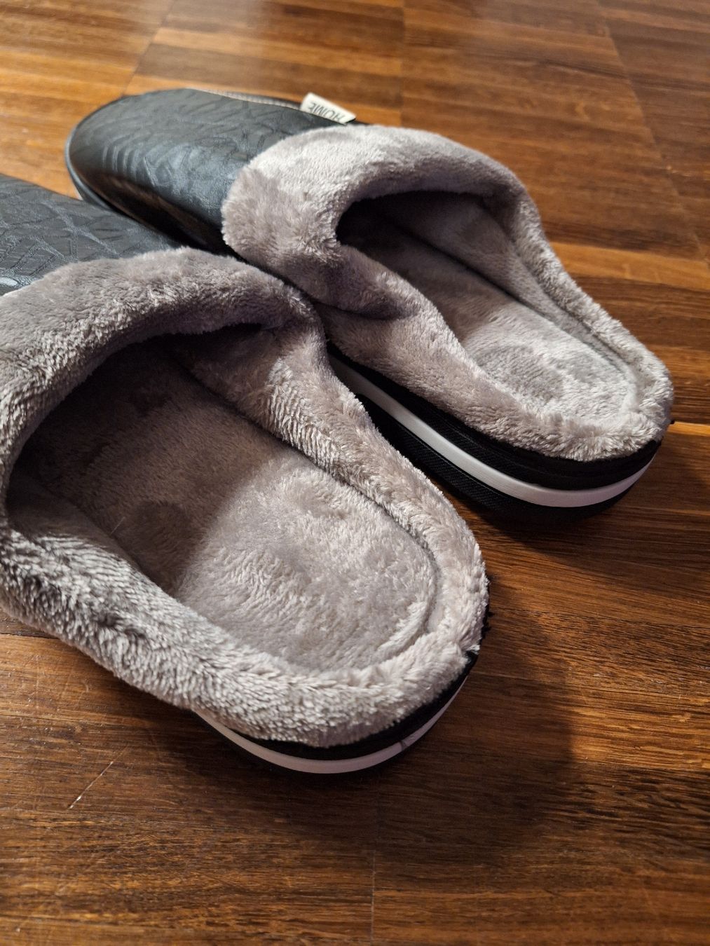Herrenschuhe: Hausschuhe Herren / Grösse 46-47 – Neu und originalverpackt aus Volketswil von nibin99 2