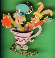 Disney Parade  MAD HATTER & HASE  Lim. 578/900