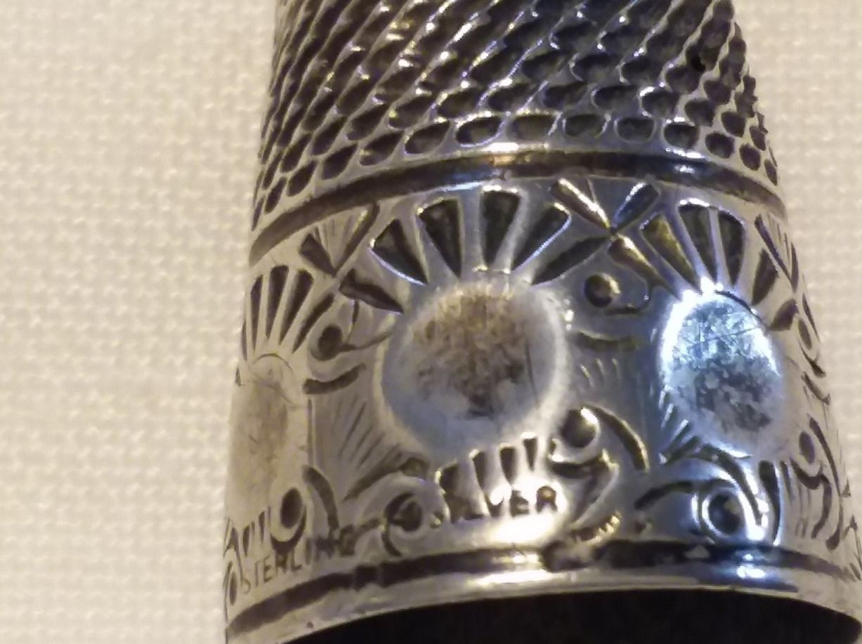 Fingerhüte: Antiker Fingerhut Sterling Silver – Gebraucht aus Zürich von  1