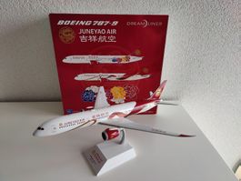 Boeing 787-9 Dreamliner, Juneyao Air 1/200 Modellflugzeug